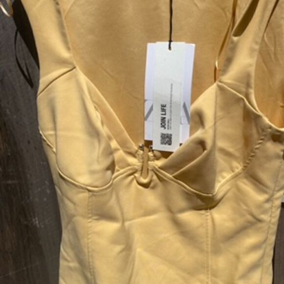 Zara Women's Bodysuit Sleeveless w/ Metal Detail Size S buttery yellow NWT - Picture 11 of 13